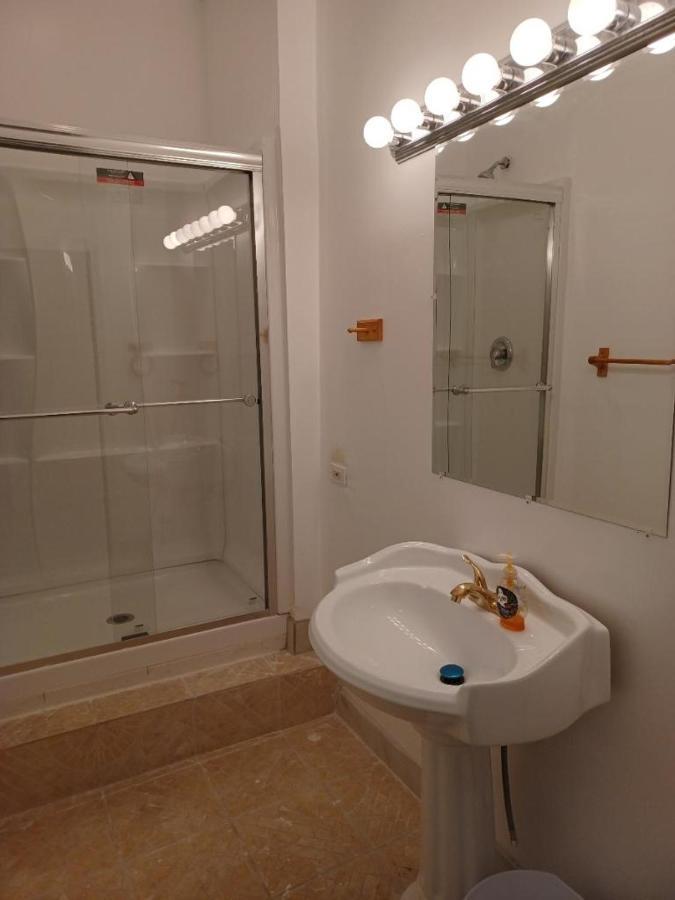 Hotel Bnb 2 Chicago Eksteriør bilde